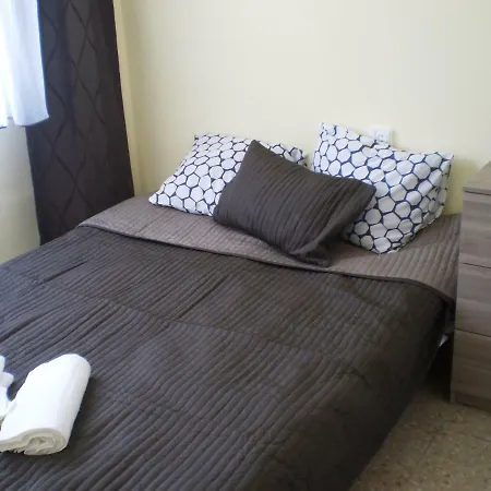Cardenal Cisneros Apartment *